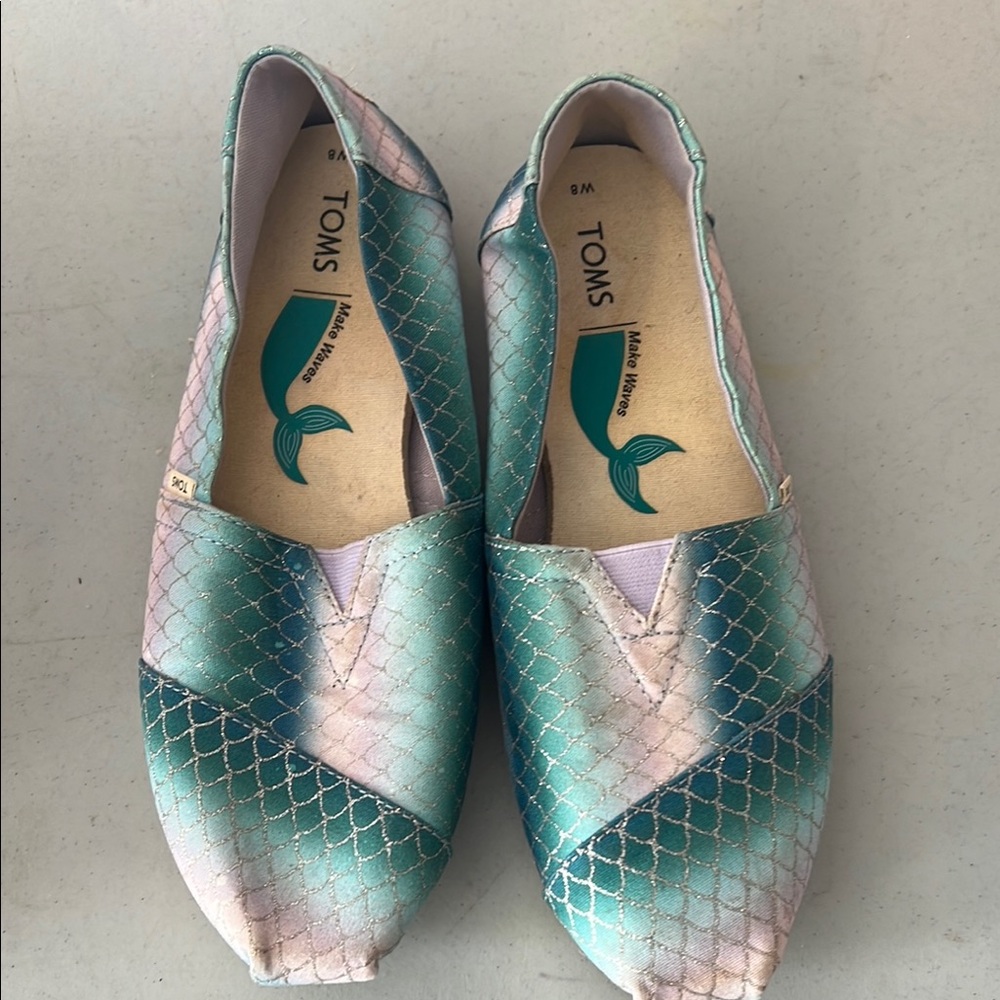 Toms Blue Flats Slip-On Loafers
